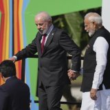 Le président brésilien Inacio Lula da Silva (à gauche) accueille le premier ministre Narendra Modi (archives). KEYSTONE/AP/Silvia Izquierdo